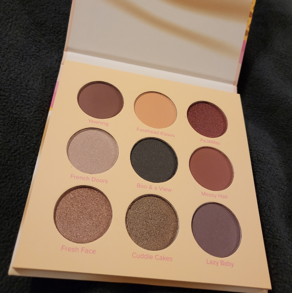 Breakfast in Bed Eyeshadow Palette